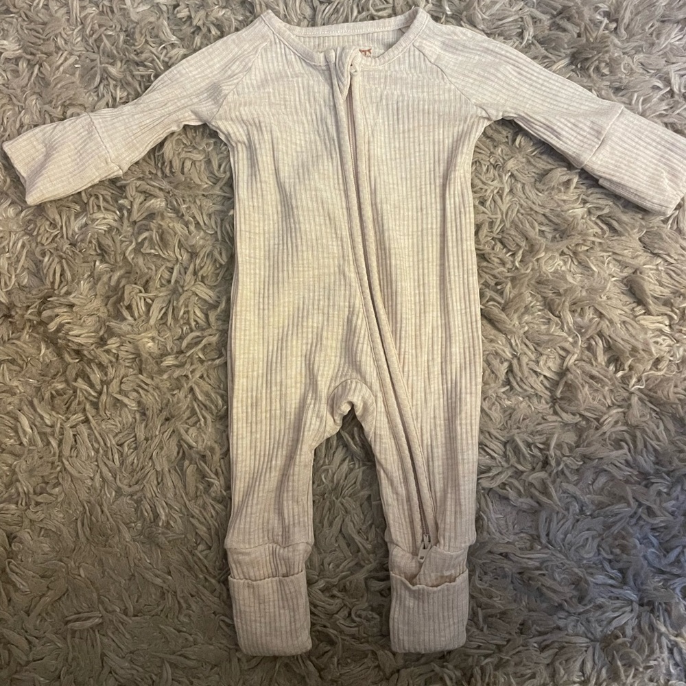 Little Sleepies Heather Oatmeal Ribbed Zippy